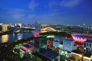 中国广东佛山新城坊塔城市建筑风光夜景