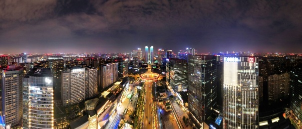 航拍成都高新区金融城环形立交桥和双子塔灯