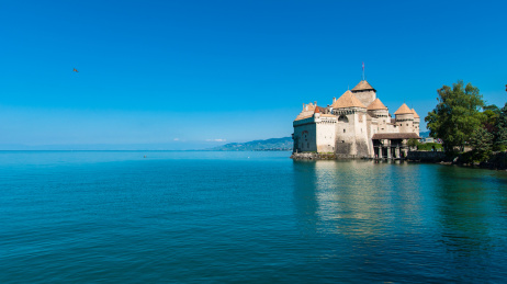 瑞士日内瓦湖畔的西庸城堡