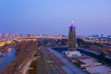 航拍南京大报恩寺琉璃塔夜景风光