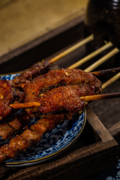 中式背景烤肉串