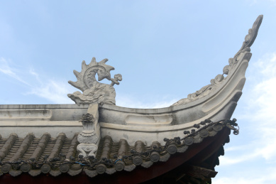 中国四川成都锦江安顺廊桥过街牌楼吻兽特写