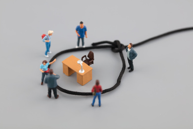 微缩创意工作圈套等待上钩