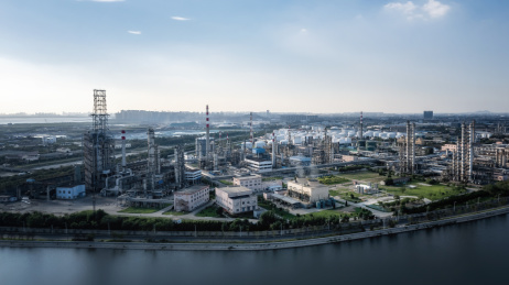 航拍大型化工厂