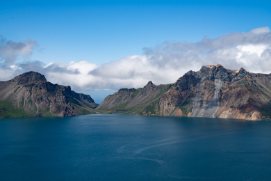 长白山天池风景区南坡风光