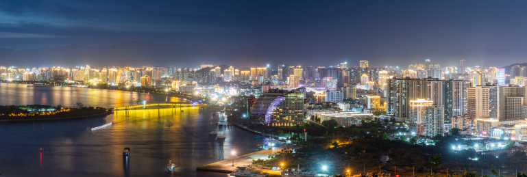 三亚鹿回头璀璨城市夜景