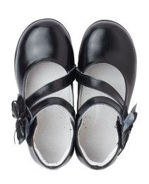 黑色的女童皮鞋