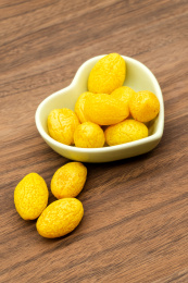 木桌背景休闲小吃九制橄榄蜜饯