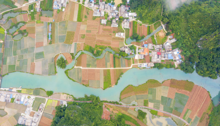 航拍广西都安地下河国家地质公园天窗群
