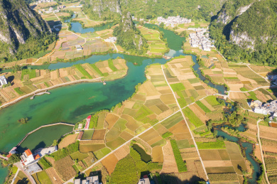 航拍广西都安地下河国家地质公园天窗群