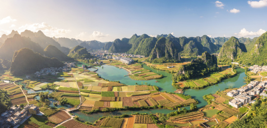 航拍广西都安地下河国家地质公园天窗群