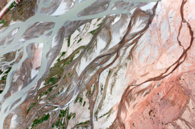 中国新疆克州阿克陶314国道河谷航拍