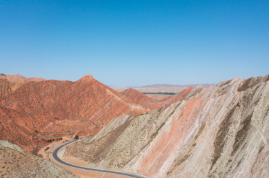 中国新疆101省道百里丹霞景区航拍