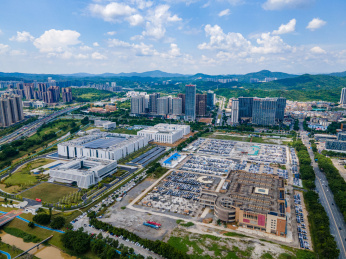 中国广东广州黄埔区萝岗香雪商业建筑群航拍