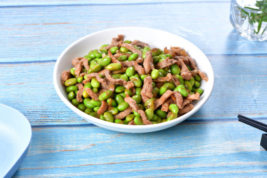 一盆青豆炒肉丝