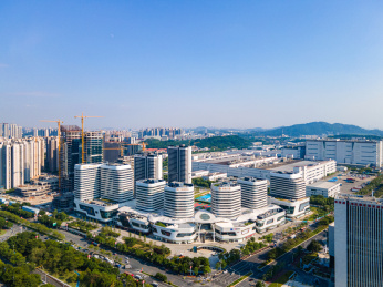 广州萝岗商业建筑群城市天际线航拍