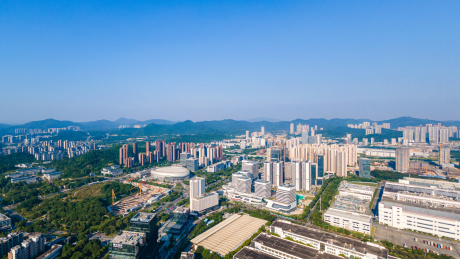 中国广东广州萝岗商业建筑群城市天际线航拍全景