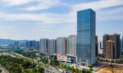 广州萝岗奥园广场建筑群城市天际线航拍
