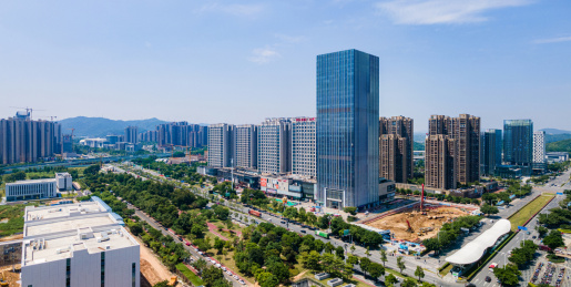 广州萝岗香雪商业建筑群城市天际线航拍全景