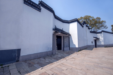 吴江市同里古镇粉墙