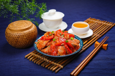 酸甜爽口家常菜番茄烧里脊肉片