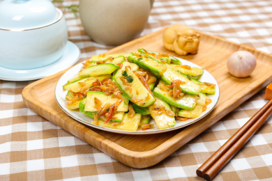 美味家常菜虾皮炒小瓜