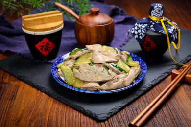 中餐菜肴美食黄瓜炒猪肝尖