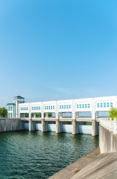 水库的泄洪道闸