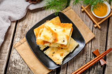 一盘葱油千层饼