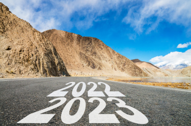 2023新年跨年开始中国新疆喀什公路背景