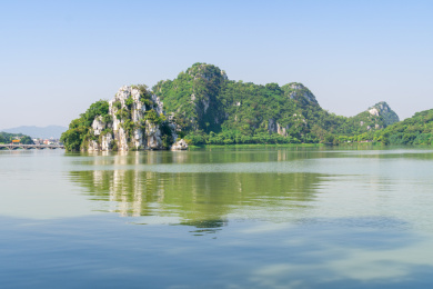 中国广东肇庆七星岩景区风光