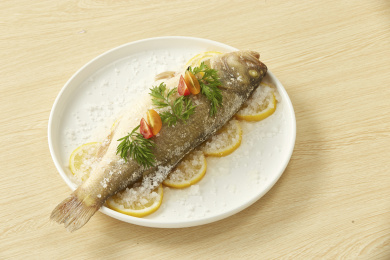 中国美食烤鱼