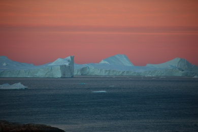 北极格陵兰的冰山和寒带风光