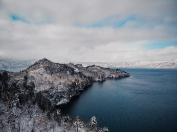 日本青森县十和田湖航拍