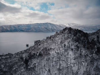 日本青森县十和田湖航拍
