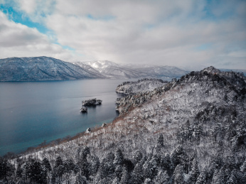 日本青森县十和田湖航拍