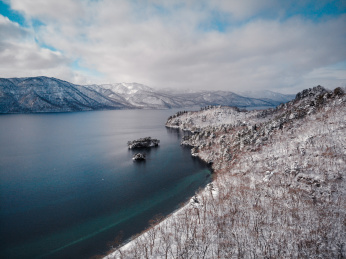 日本青森县十和田湖航拍