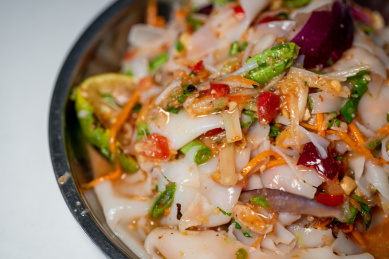 云南普洱特色美食舂米干 特写镜头