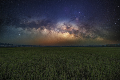 中国广西桂林丹霞地貌星空银河