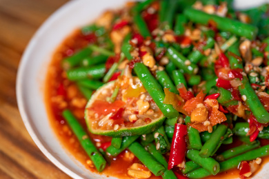 云南普洱特色民族美食凉拌豆角