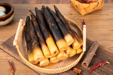 美味小吃泡椒手剥笋