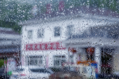 重庆至长沙G56高速公路雨中即景