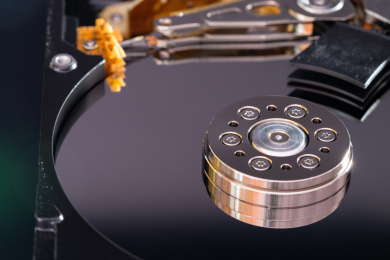 机械硬盘内部微距特写