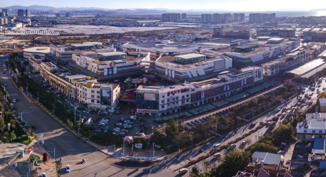 航拍昆明斗南亚洲最大鲜花市场