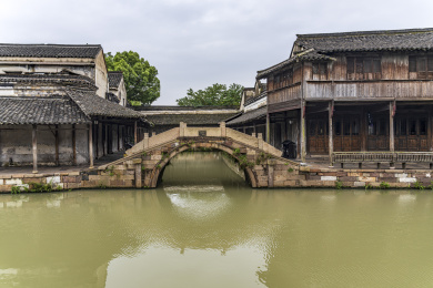 浙江嘉兴乌镇东栅江南水乡老桥水流