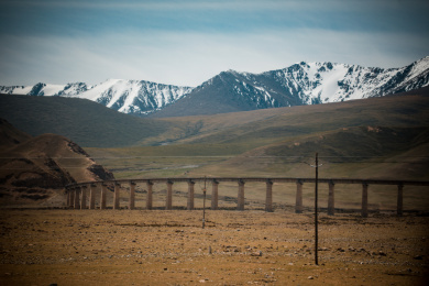 中国新疆吐鲁番巴州阿拉沟的风光