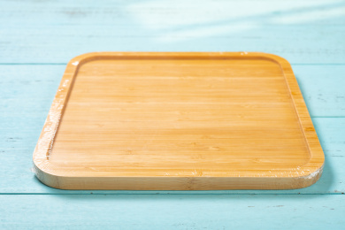 收缩膜包装的浅底竹盘