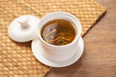 老火汤水冬虫草乌鸡汤