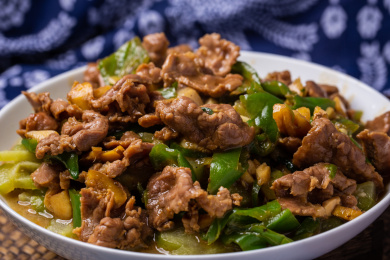 牛肉炒苦瓜美食