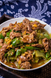 牛肉炒苦瓜美食